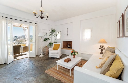 Gaios House | Bay View Mimosa Lower