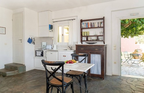 Gaios House | Bay View Mimosa Lower