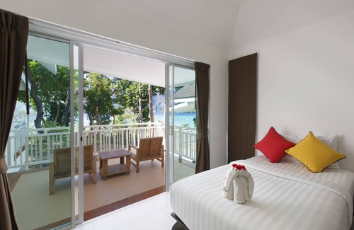 Ko Phi Phi Resort | Inviting Bay View Resort with Pool and Family Amenities