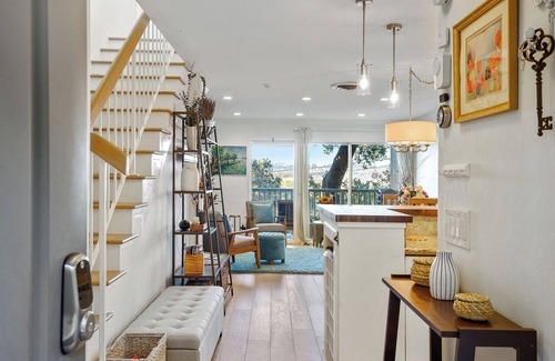 Marin City House | BAY VIEW RETREAT NEAR DOWNTOWN SAUSALITO