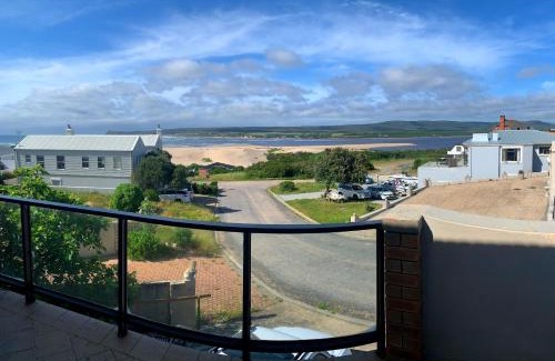 Witsand House | Relax at Bay View Witsand - Child-Friendly Getaway