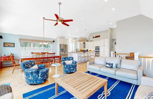 Sagamore Beach House | Family-Friendly Bay Vista with Pet Amenities Await You