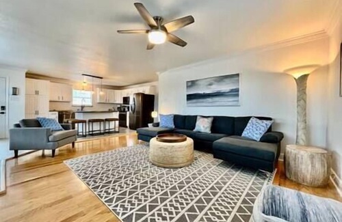 Shoreline Park House | Bay Watch: Waterfront Retreat with Pool & Pet-Friendly Perks