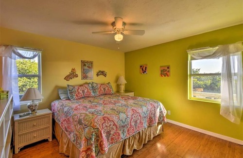 Placida House | Bay Watch on Little Gasparilla Island: A Pet-Friendly Escape