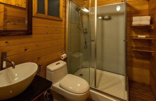 Vainguinim Hotel | Budget-Friendly Bay15: Family Pool & Restaurant Amenities