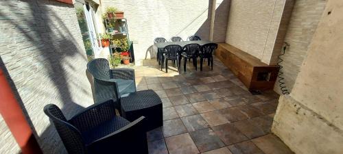 Teis Apartment | Bayamo: Family-Friendly Retreat with Pet Amenities