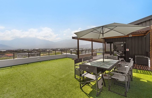Pringle Bay House | Family-Friendly Baydreamer: A Comfortable Retreat Awaits