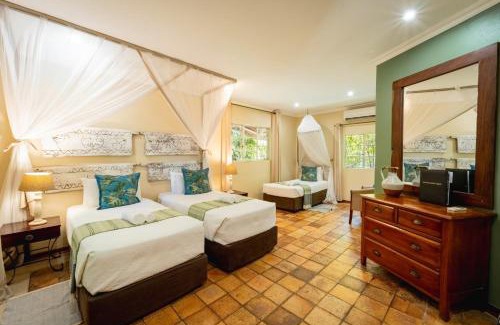 Victoria Falls Cabin | Bayete Guest Lodge: Oceanfront Retreat with Exceptional Views