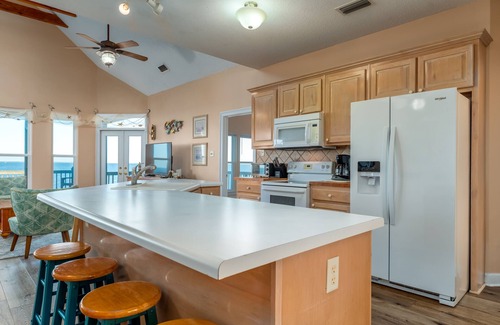 Silver Cay House | Bayfront Retreat with Breathtaking Views & Pool Access