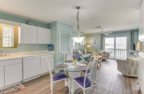 Fort Walton Beach Condo | Bayfront Okaloosa Island Condo: Across from Beach!