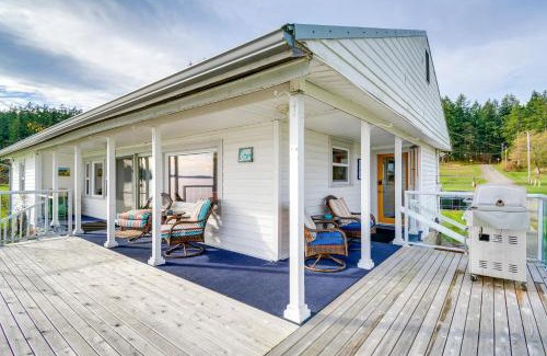 Port Hadlock House | Inviting Bayfront Port Hadlock Retreat with Private Beach