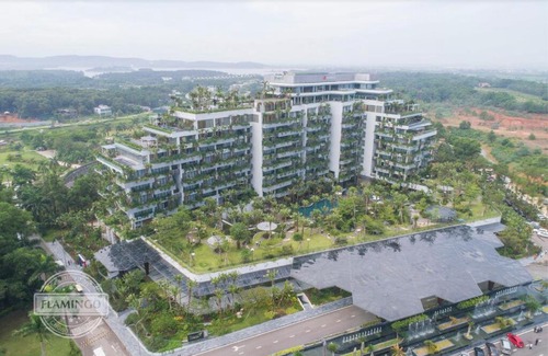Ngoc Quang Villa | Experience Bayhomes Flamingo Villa with Pool and Hot Tub