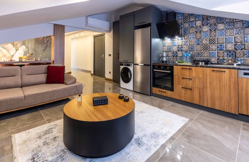 Bakırkoy Hotel | Baymari Suites Design: Guest Rated 9.6 with Pool & Spa