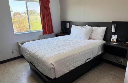 Athens Hotel | Budget-Friendly Motel 6 Athens: Pet & Family Welcoming