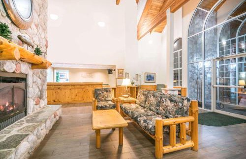 Baxter Hotel | Discover Baymont by Wyndham: Pet-Friendly Bliss Awaits