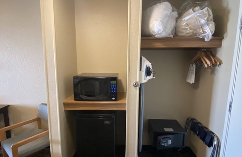 Evansville Hotel | Comfortable Stay at Baymont by Wyndham Casper East