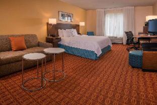 Chambersburg Hotel | ```html
Inviting Baymont by Wyndham Chambersburg with Hot Tub Access
```