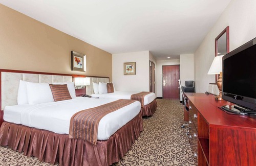 Columbia Hotel | Comfortable Stay at Baymont by Wyndham Columbia Fort Jackson