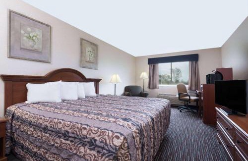 Columbus Hotel | Discover Baymont by Wyndham Columbus/Rickenbacker Today