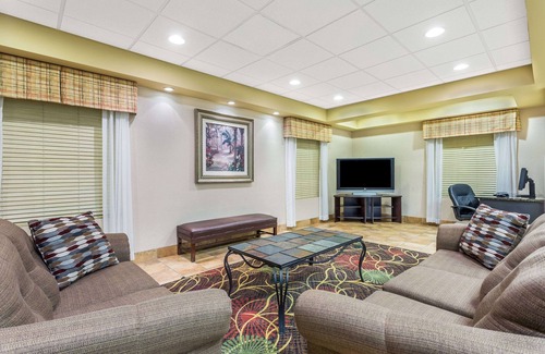 Cornelia Hotel | Relax at Baymont by Wyndham Cornelia: Family-Friendly Amenities