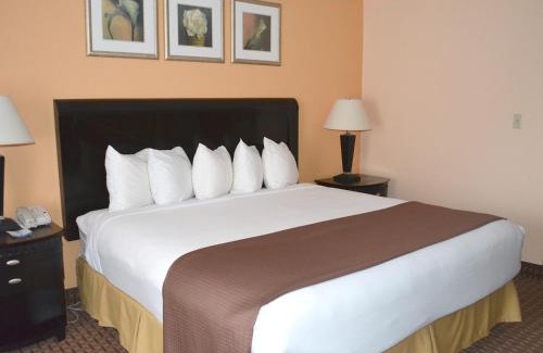 East Windsor Hotel | Convenient Stay at Baymont by Wyndham East Windsor
