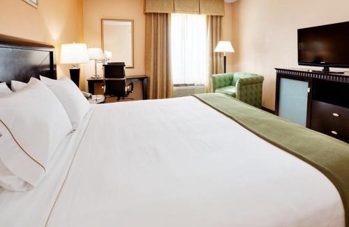 East Windsor Hotel | Convenient Stay at Baymont by Wyndham East Windsor