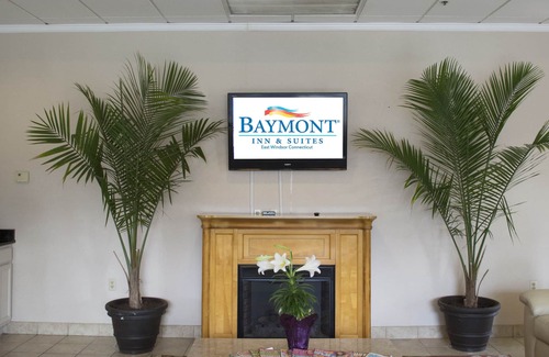 East Windsor Hotel | Comfortable Stay at Baymont by Wyndham East Windsor