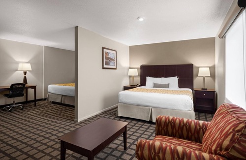Jefferson City Hotel | Comfortable Stay at Baymont by Wyndham Jefferson City