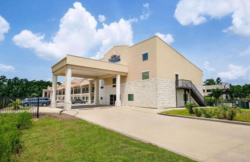 Kingwood Hotel | Comfortable Stay at Baymont by Wyndham Kingwood Hotel
