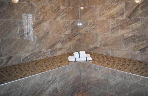 Manteca Hotel | Comfortable Stay at Americas Best Value Inn Manteca