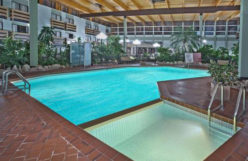 Red Deer Hotel | Comfortable Stay at Baymont by Wyndham Red Deer