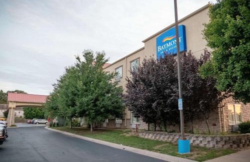 Springfield Hotel | Pet-Friendly Baymont by Wyndham Springfield I-44 Hotel