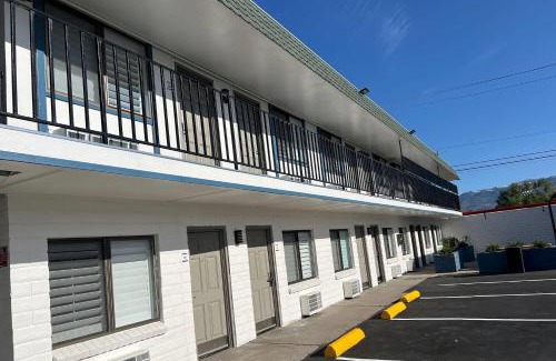 Susanville Hotel | Cozy River Inn: Pet-Friendly With Family Amenities