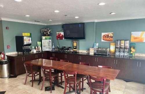 Willow Park Hotel | Budget-Friendly Stay at Baymont by Wyndham Willow Park