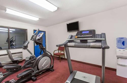 Manning Hotel | Comfort at Baymont Inn & Suites with Breakfast Included