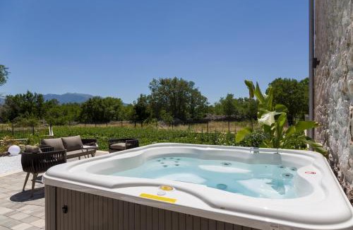 Cista Provo House | Bayne House: Family-Friendly Getaway with Hot Tub Access