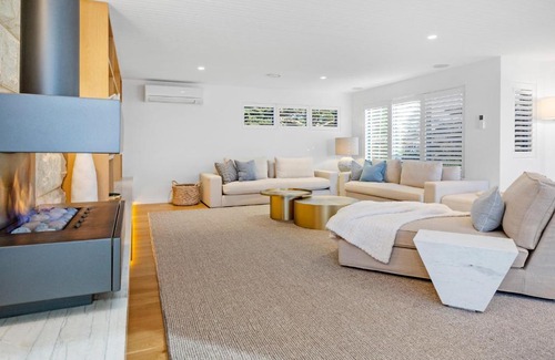 Portsea House | Oceanfront Bayoona: Ideal for Family Getaways