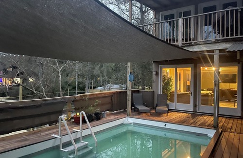 Slidell House | Bayou canal spacious 5-bedrm house, 1 acre Slidell, AC, WiFi