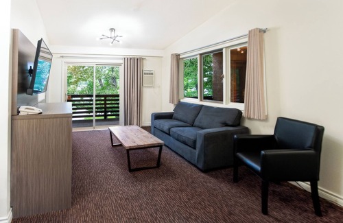 Waterton Park Hotel | Relax at Bayshore Inn & Spa: Pool, Spa & Family Amenities
