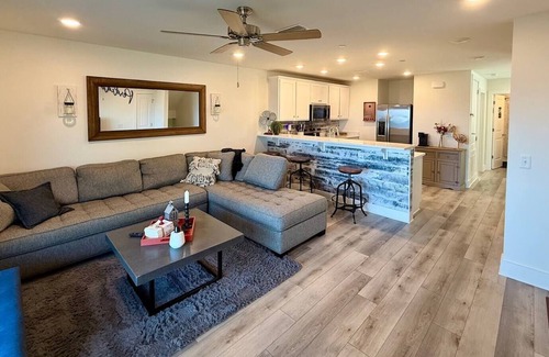 Innerarity Townhomes House | Bayside Bliss: Beautiful Views & Pool!