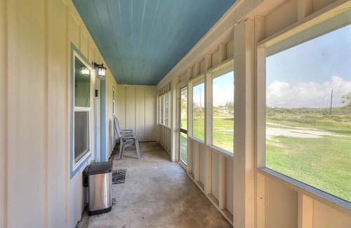 Bayside Cottage | Bayfront Escape: Pool, Hot Tub & Lighted Pier Await