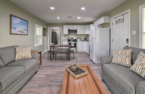 Bayside House | Bayside Getaway w/ Pool Access and Private Pier!