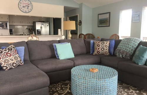 Jamaica Beach House | Top-Rated Bayside Hideaway: Canal Views & Poolside Escape