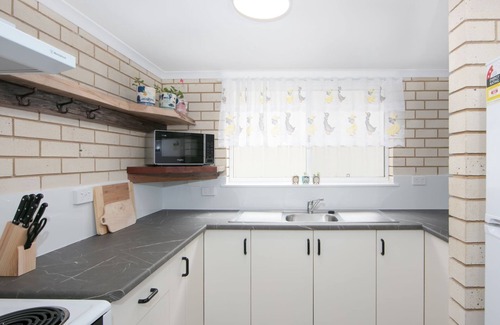 Yamba Apartment | Relax at Bayside: Family-Friendly with Pool & Kitchen