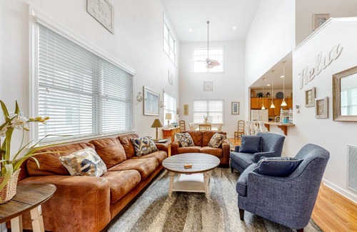 Bayside Village House | Family-Friendly Bayside Resort with Pool & Hot Tub Access