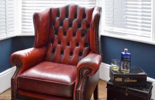 Broadstairs House | Family-Friendly Bayside Retreat with Perfect 10 Rating
