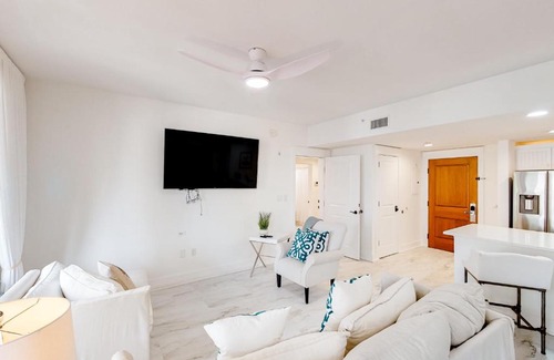 Baytowne Wharf Apartment | Discover Baytowne Wharf Market Street Inn Combo Retreat