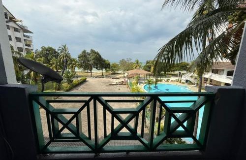 Si Rusa Apartment | Inviting 2BR Apartment at Port Dickson Bayu Beach Resort