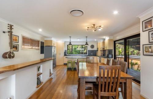Yamba House | Cozy Bayview Beach House: Pet-Friendly with Pool Access