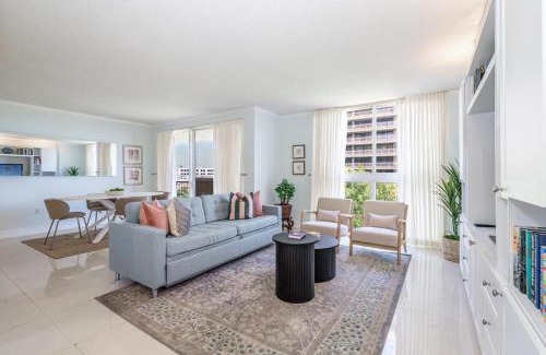 Coconut Grove Apartment | Bayview Bliss 2BR 2BA Condo in Coconut Grove Parking included